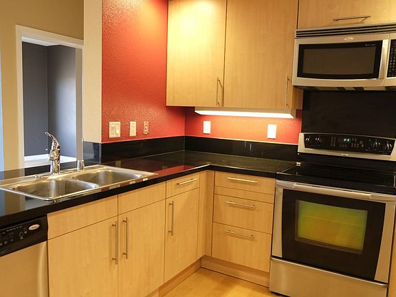 5th image of 88 Bush St Unit 3153