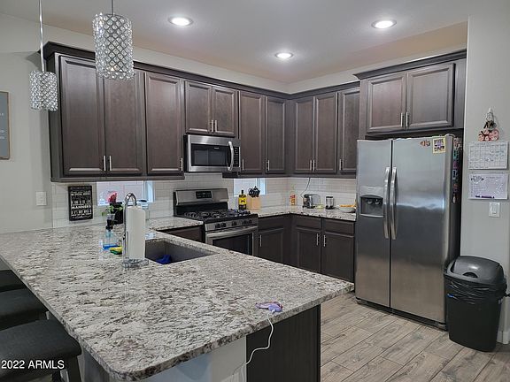 3rd image of 315 W Tamarack Dr