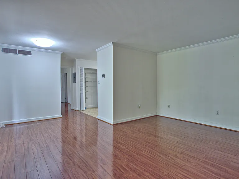 7475 Little River Tpke #101 — Photo 8