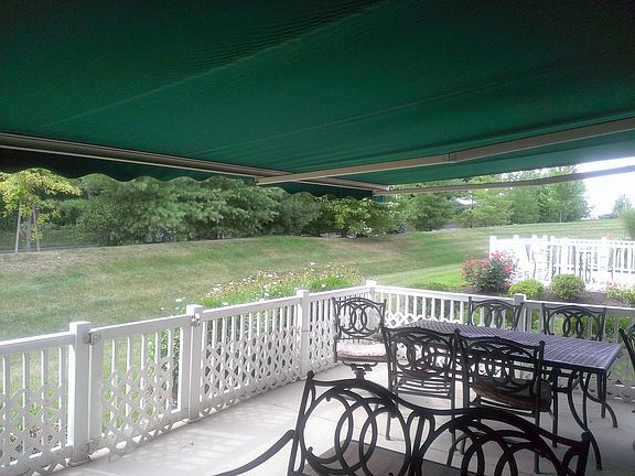 4th image of 154 Glenmoor Circle N