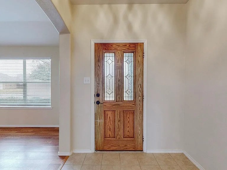 1065 Aviary — Photo 19