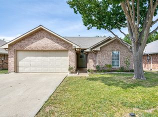 322 Forestwood Dr, Forney, TX 75126