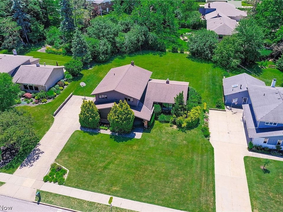 1st image of 24390 Fairmount Blvd