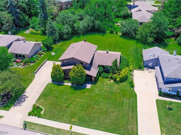 24390 Fairmount Blvd, Beachwood, OH 44122