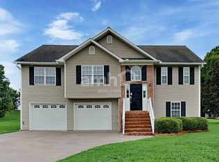157 Greenfield Rd, Mocksville, NC 27028