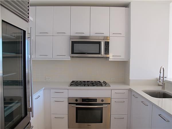1st image of 635 W 42nd St APT 24G