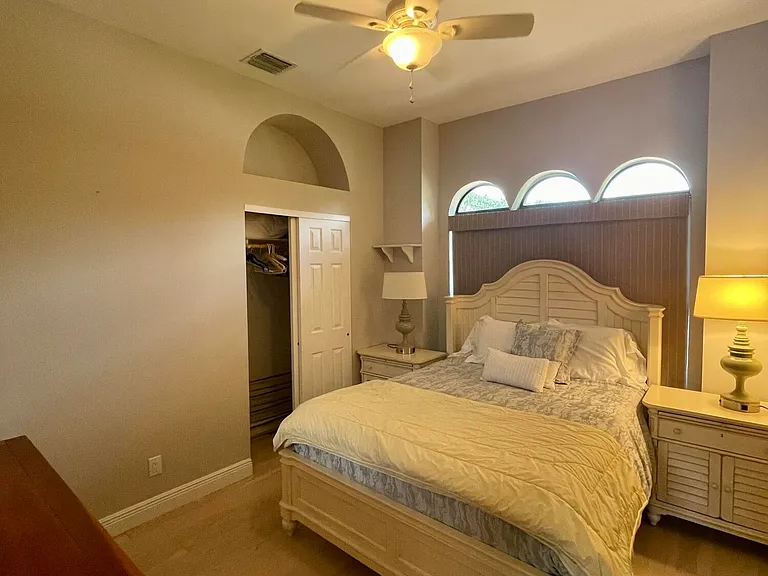 15590 Hawker Ln — Photo 8