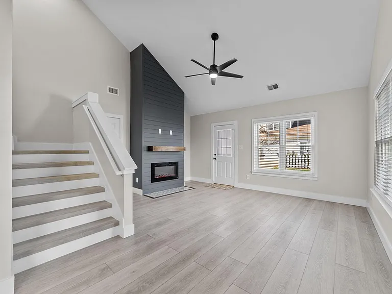 16842 Bridgeton Ln — Photo 6