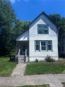9323 Carton Ave, Cleveland, OH, 44104