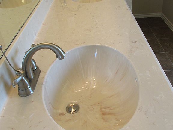 5th image of 2709 Curtis Dr