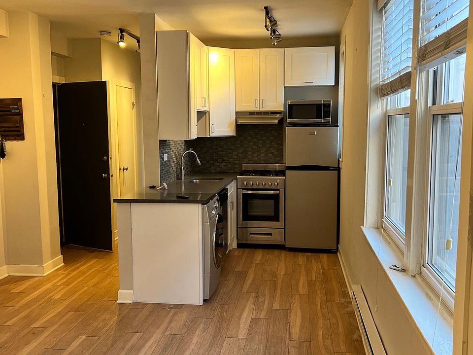 1st image of 511-513 W Belmont Ave #371