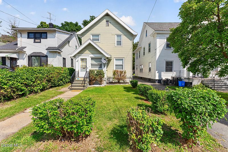 2nd image of 15 Lawn Avenue