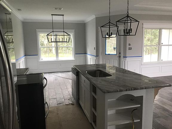 4th image of 118 Tilis Ln