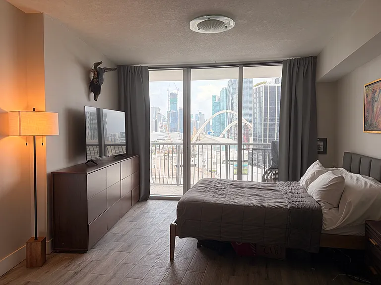 1750 N Bayshore Dr #1912 — Photo 10