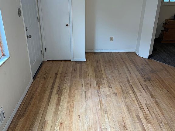 4th image of 2936 Homehurst Ave
