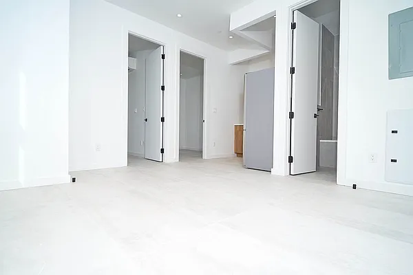 Rented by ERNY LLC | media 8