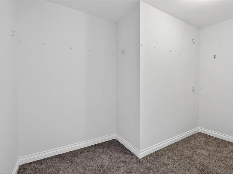 8760 Barrington Dr — Photo 41