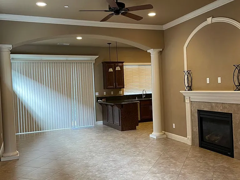 6127 Via Presidio Ln — Photo 3