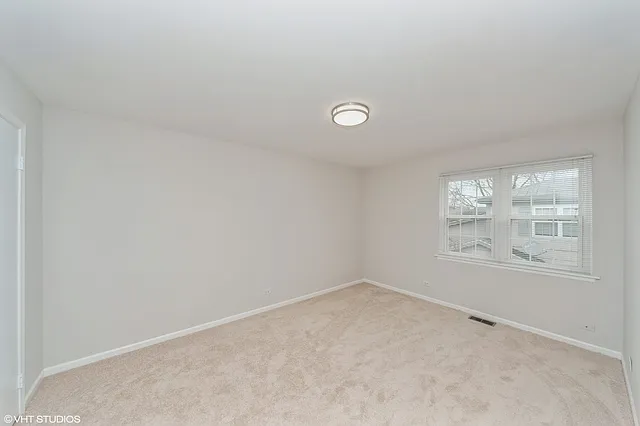 410 Tanglewood Ct — Photo 12