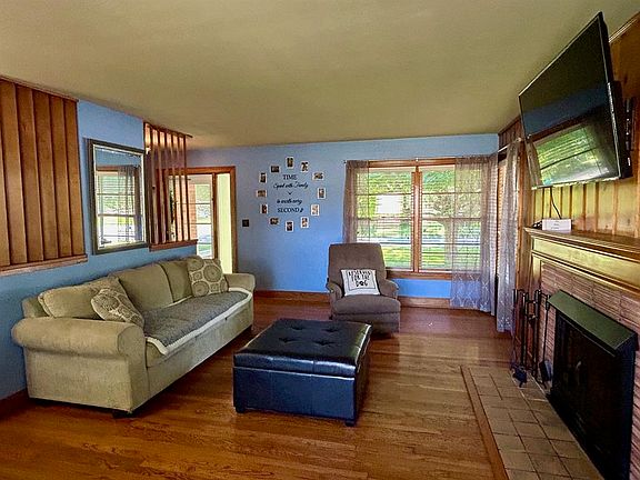 3rd image of 3442 Placid Pl