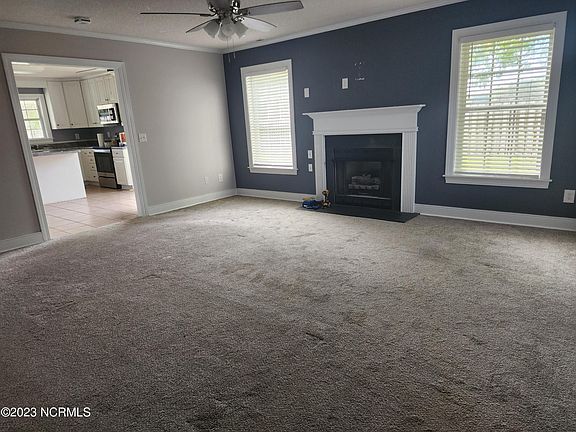 5th image of 3033 Edward Ct #B