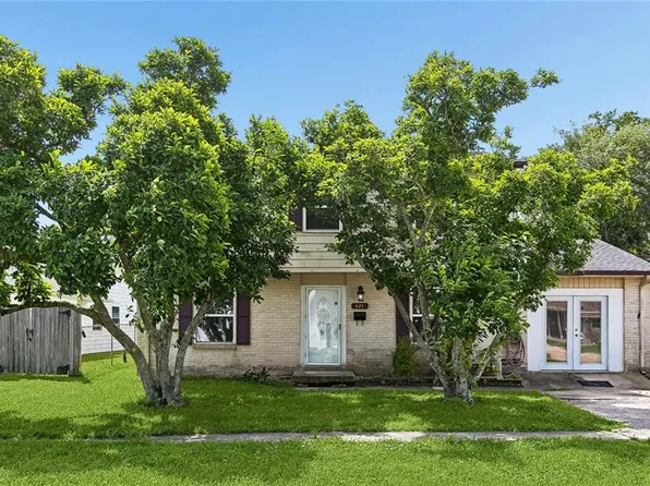 421 Holy Cross Pl, Kenner, LA 70065