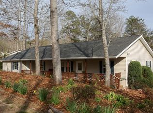 158 Smoky Mountain Dr, Marion, NC 28752