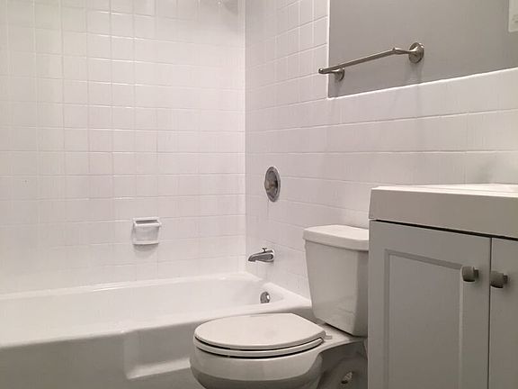 3rd image of 10600 Central Ave APT 303