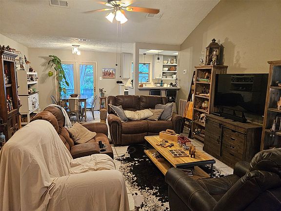 5th image of 22103 Calderbrook Dr