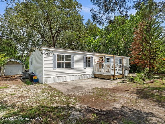 3rd image of 3322 Susan Dr