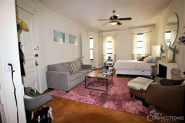 Rented by City Connections Realty | media 36