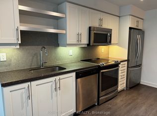 525 Adelaide St W #723, Toronto, ON M5V 0N7