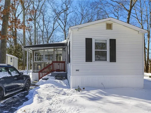 502 Forest Park, Middletown, RI 02842