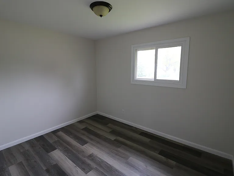 22580 Masch Ave — Photo 6