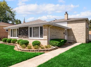 9344 Central Ave, Oak Lawn, IL 60453