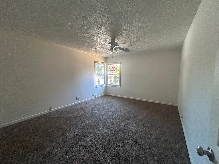 720 E Lassen Ave — Photo 15