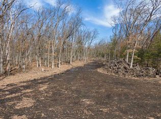 E9888 Berry Rd, Wisconsin Dells, WI 53965