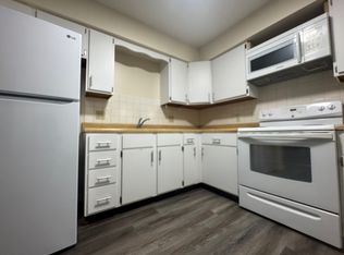 7834 Lake Shore Blvd #3, Mentor, OH 44060