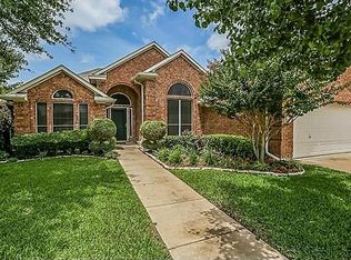 141 Cottonwood Ln, Little Elm, TX 75068