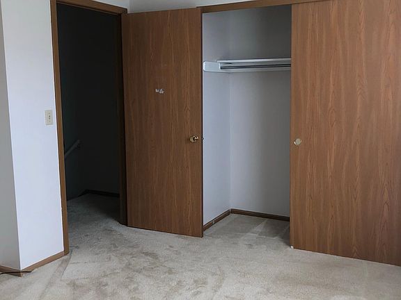 5th image of 633 Mawyer Dr