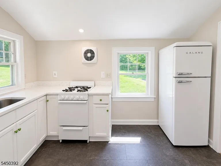 12 Cook Ln #A — Photo 15