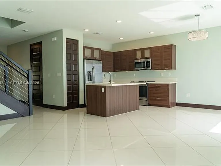 15675 NW 91st Ct — Photo 5