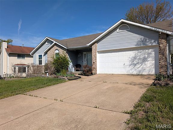 2nd image of 1208 Colby Dr
