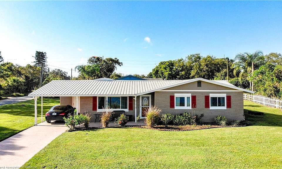 1st image of 1103 E Dinner Lake Dr