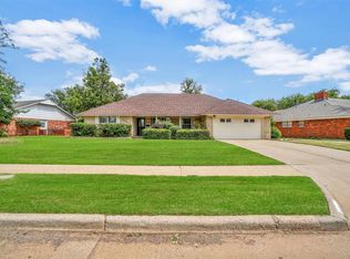 2012 N Mockingbird Ln, Altus, OK 73521