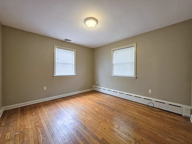 2402 New Holland Pike — Photo 16