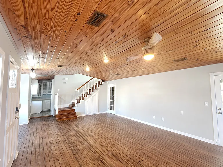 119 Cobb Rd — Photo 5