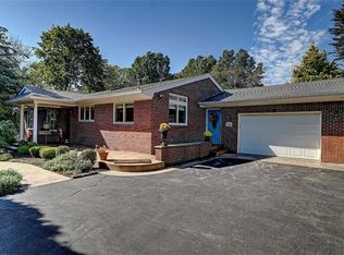 34 Dees Cir, Warwick, RI 02889