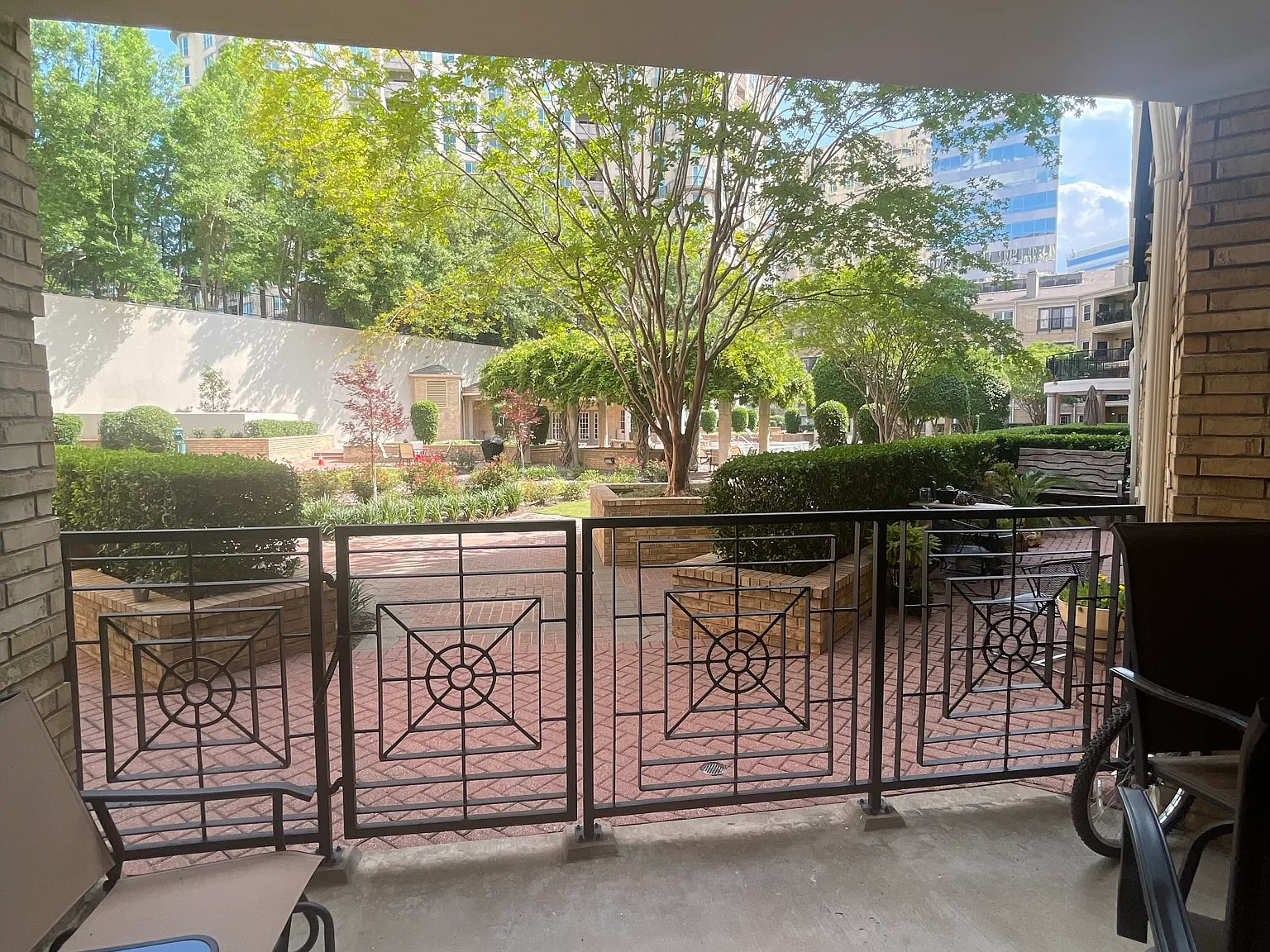 2 bed, 1226 sqft, $3,500 — Photo 4