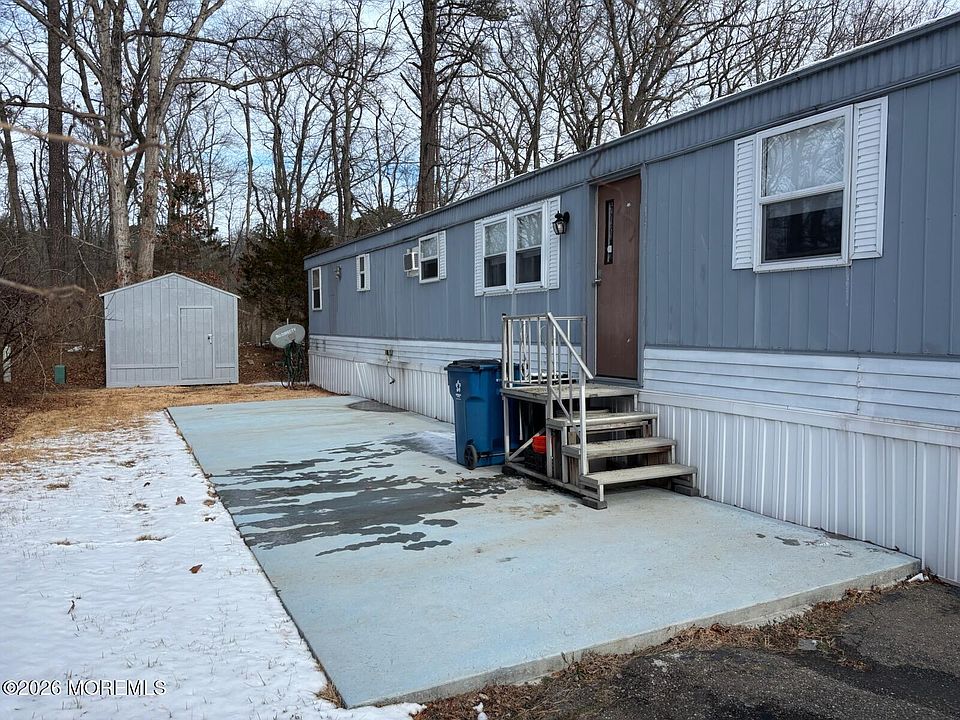 1st image of 4 Alexander Avenue